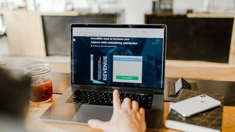 Building a Fintech Startup: From Idea to Series A